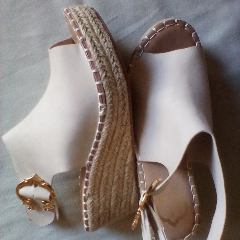 Wonder Women's Wedge Heels, Peep Toes and Braided Wedge. Size 6 - New in bag